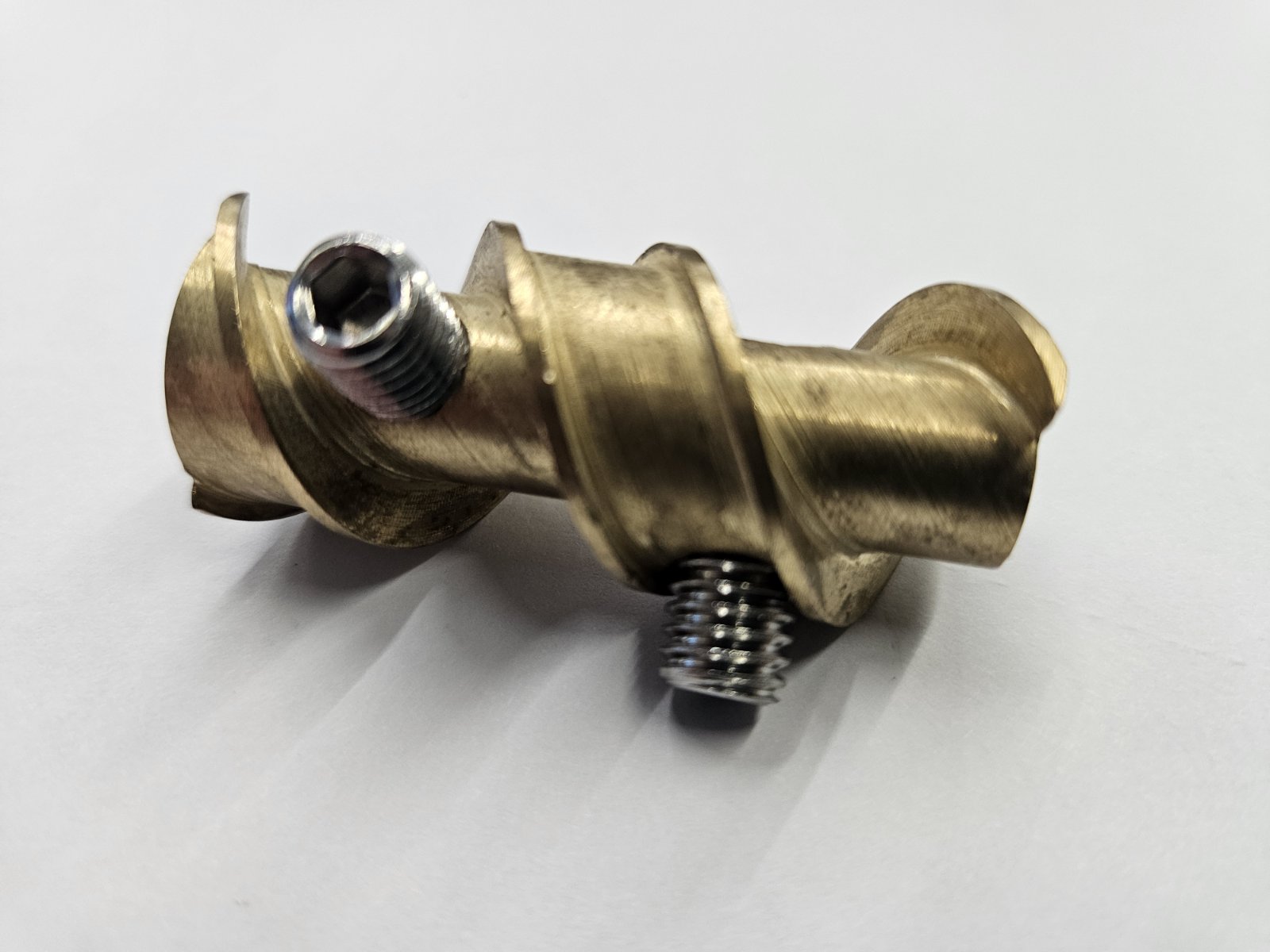 Соединитель спирали