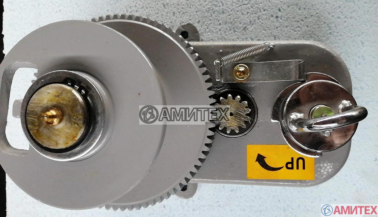 Ручная лебедка с механизмом самоторможения