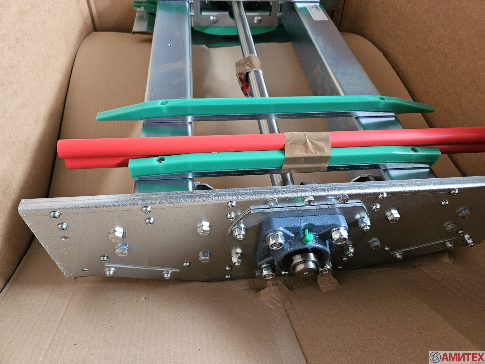 Промежуточный привод для конвейера яйцесбора Lubing 750