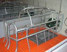 Станок горячецинкованный для свиноматки прямой 1.7-2 м