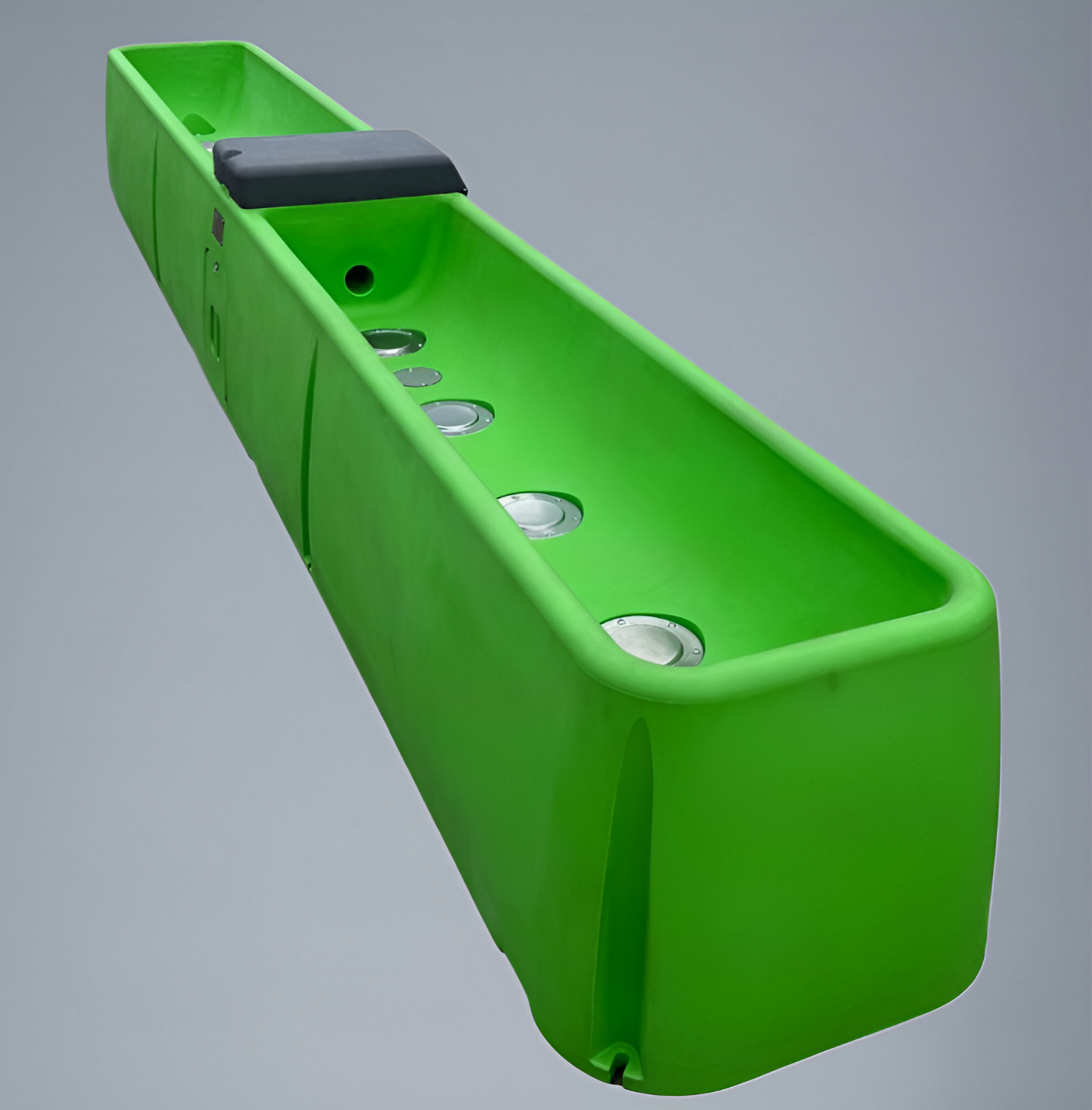 Поилка групповая для КРС 4600х670х655мм с подогревом